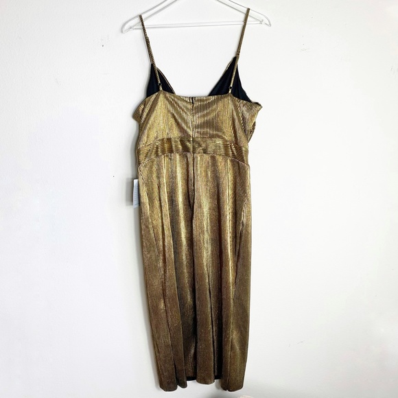 Lulu’s | Love and Luxury Gold Surplice Midi Dress - Picture 2 of 11